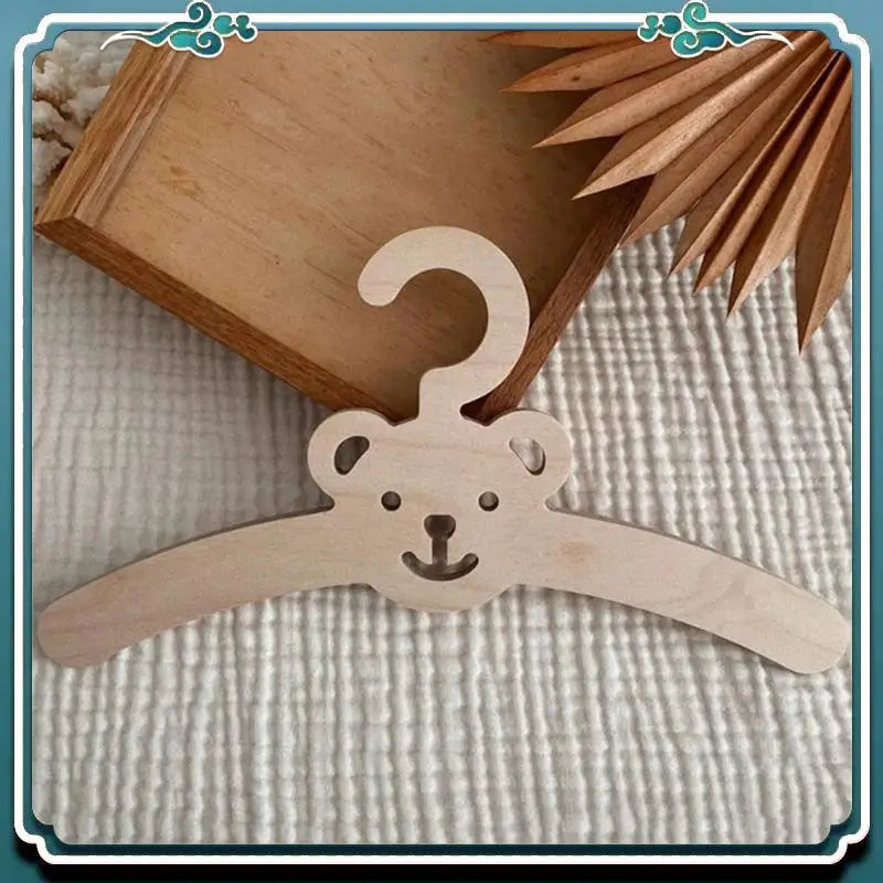 Lot de 6 Cintres en Bois Enfant