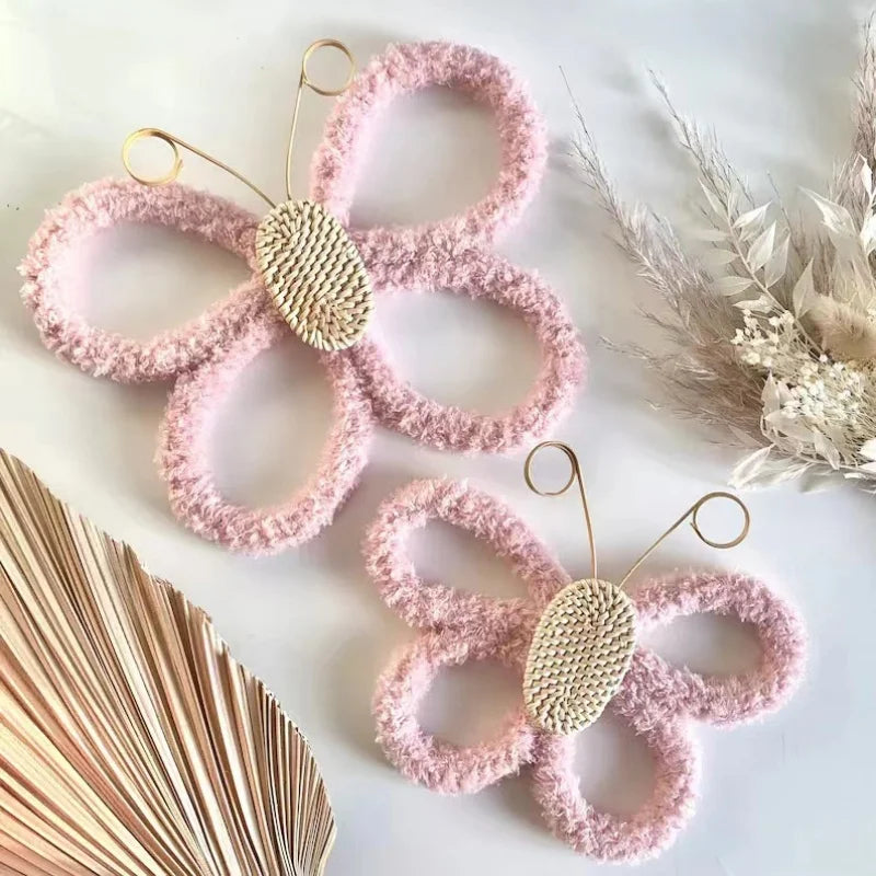 LOT DE 2 DÉCORATIONS MURALES EN FORME DE PAPILLON