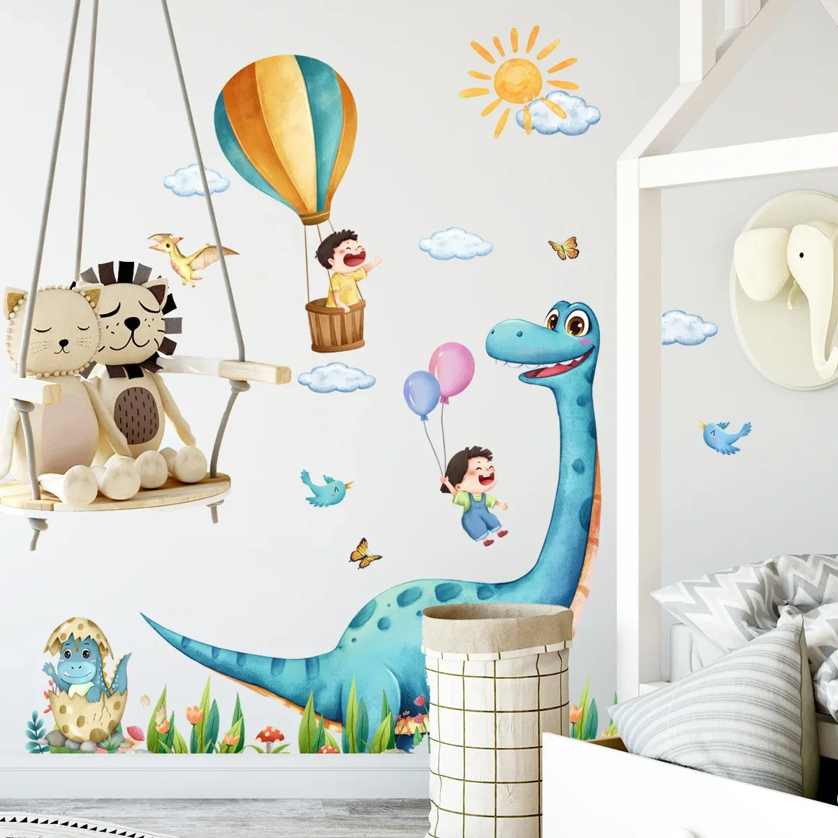 STICKER MURAL DINOSAURE EN MONTGOLFIÈRE